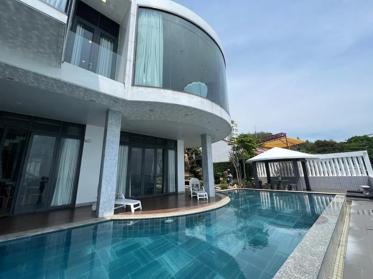 Nancy Tran Grand Strip Vung Tau Villa 6